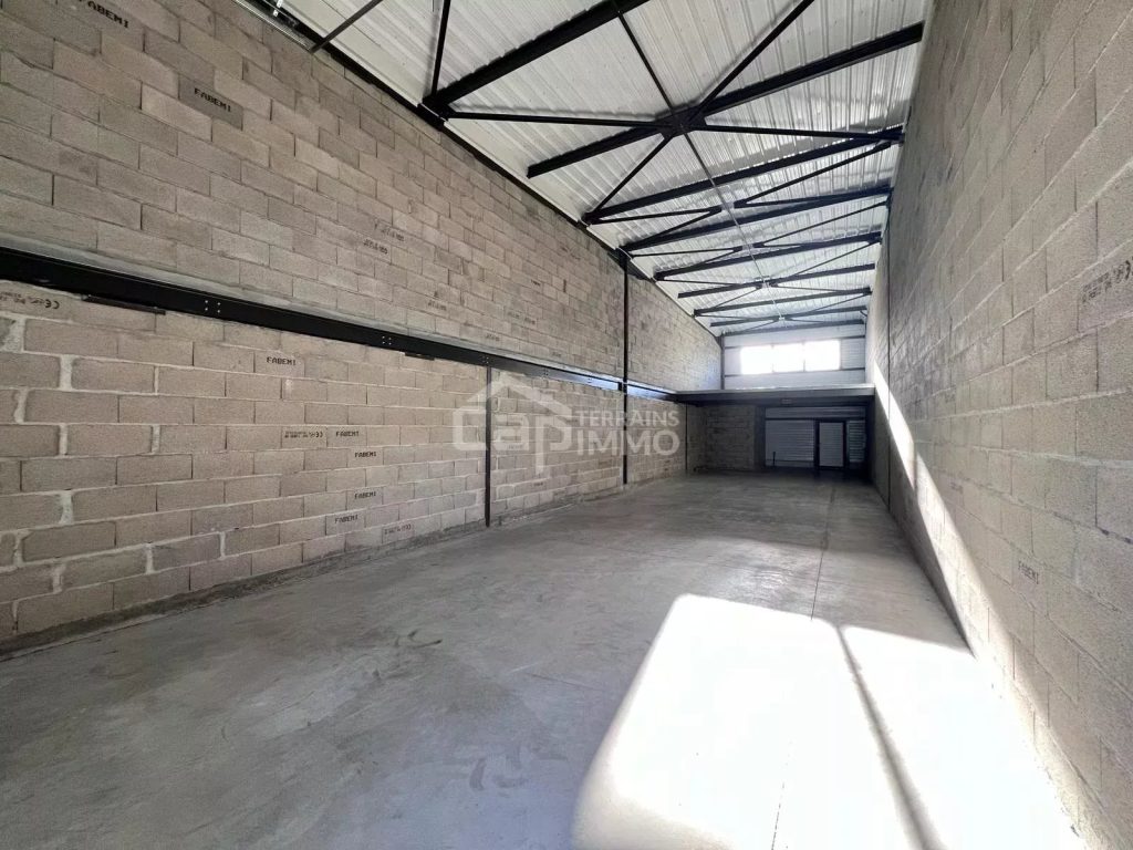 Locaux professionnels AMPHION – 170 m²