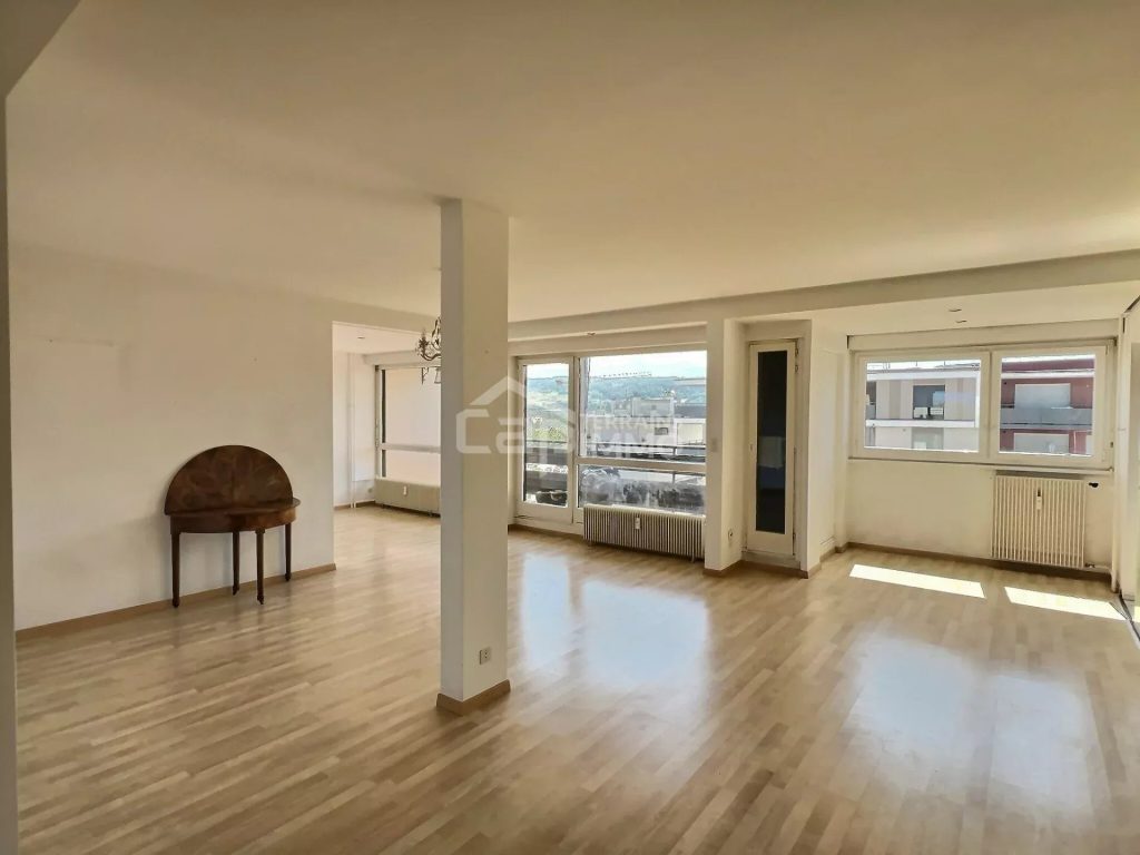 Appartement T4 102m² traversant