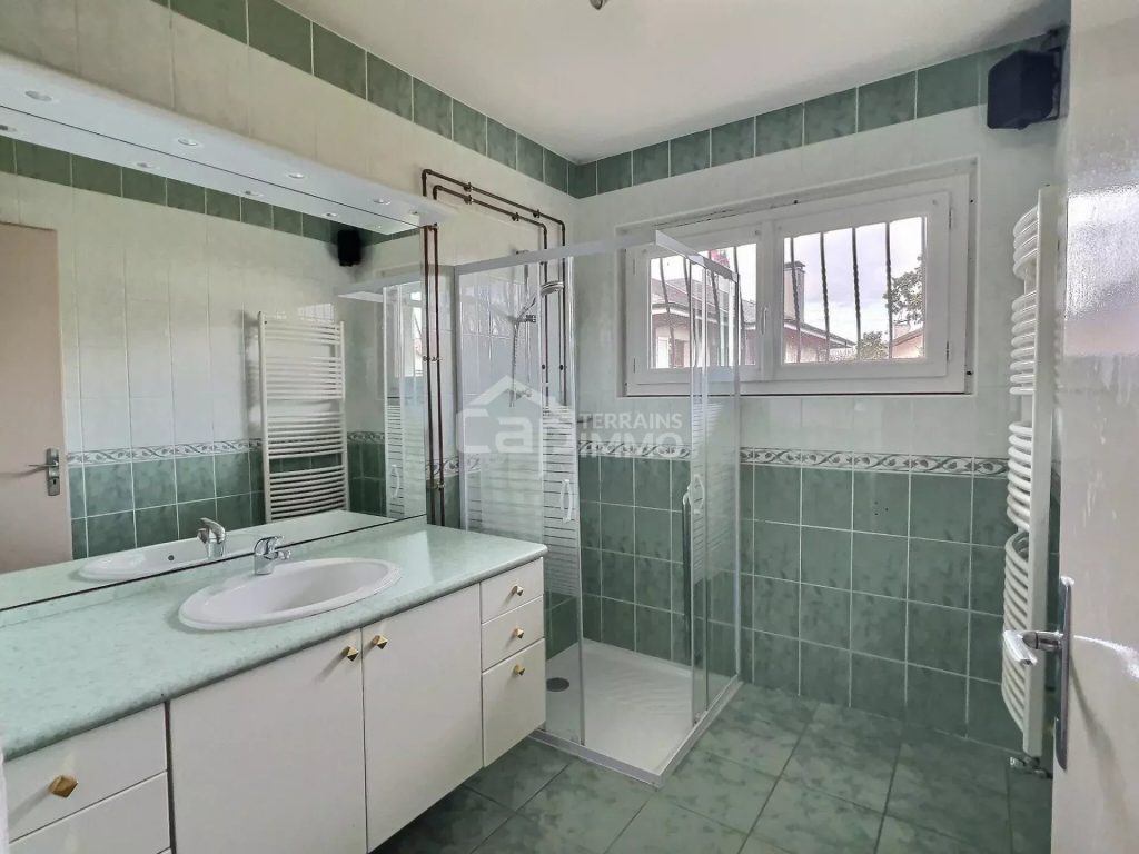 Maison de ville T4 à THONON – 92 m² sur 1 122m²