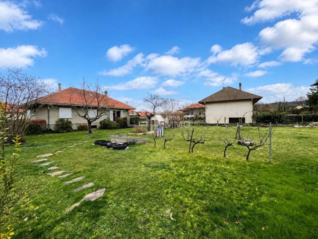 Maison de ville T4 à THONON – 92 m² sur 1 122m²
